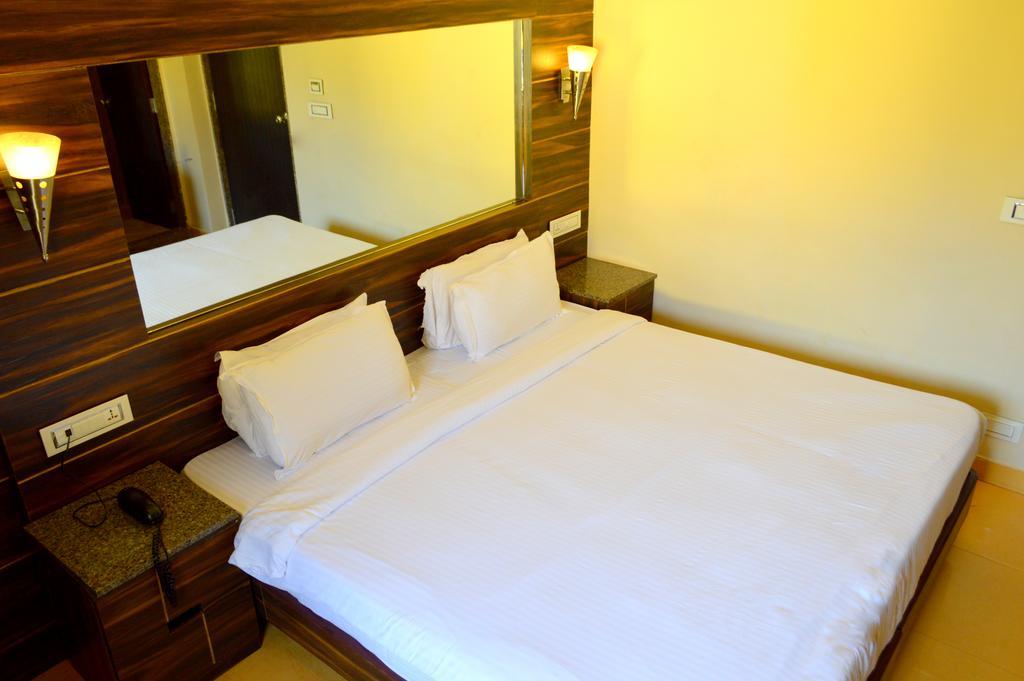Casa De Baga Hotel Калангуте Екстериор снимка